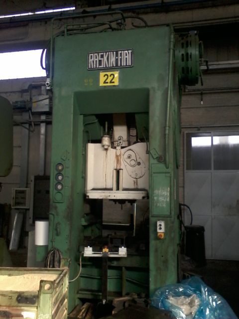 PRESSA 200 TON USATA RASKIN MECCANICA PRESS MACHINE USED 200 TON  MECHANICAL 0112